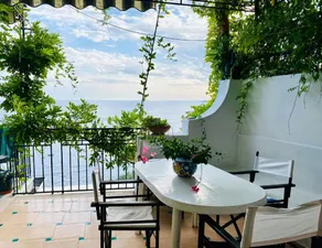 Positano's Flats - Image 3