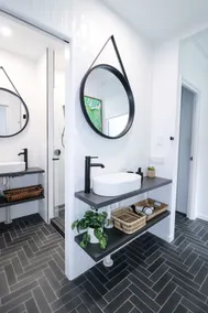 Whitsunday Pandanus-Stylish 2 bedroom townhouse in quiet location - Image 3