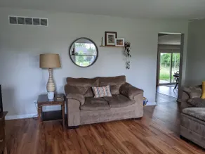 Cheerful 3-bedroom Ranch minutes from everything! - Image 2