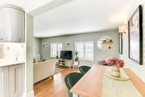 Beautiful 2 Bedroom Cottage with Private Courtyard in Arundel Centre - Image 5