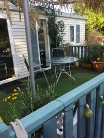 Secret chalet hidden in a beautiful Breton garden - Image 4