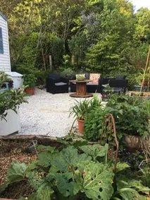 Secret chalet hidden in a beautiful Breton garden - Image 3