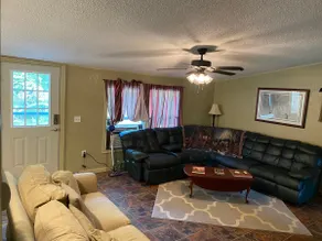 3-Bedroom Cabin on Maddox Bay - Image 5