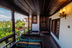 Zoev House - Image 3