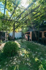 Zoev House - Image 5