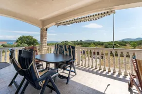 120m² apartment, only a 5 min walk to the sandy beach! - Image 2