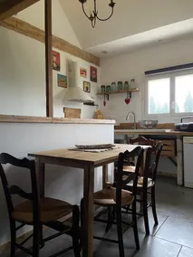 Entire place, quiet. - Image 4