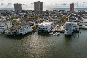Private Apartment close to the bay - Image 5