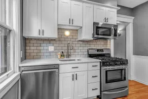 Stunning & Updated Elmwood Village Apt - Image 4