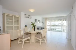 House with private pool and wifi - Image 2