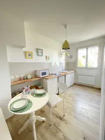Beachfront apartment - Image 5