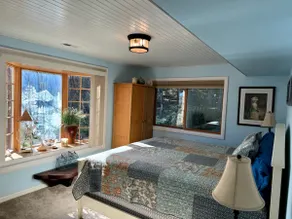 Sunday Quiet, awesome Hood view, hot tub! - Image 3