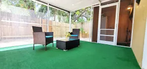 PRIVATE GUEST HOUSE - Image 5