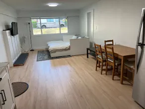 Spacious & Central Location- Ground-Level Suite - Image 2