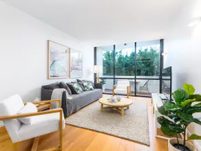 Modern Living Closer to Centennial Park - Image 3