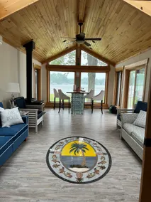 Private 3 bedroom lake house - Image 2