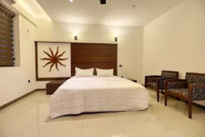 Stylish peaceful 1B Villa with a private pool - Image 3