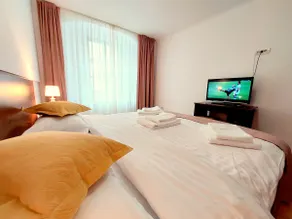 Roth's Postavaru | Suite in city center [2] - Image 2