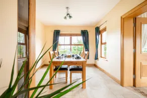 Countryside Home | Pet-Friendly | Sleeps 8 - Image 5