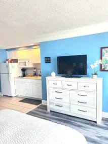 Amazing 1 Bedroom1Bath OCEAN-VIEW Condo - Image 4