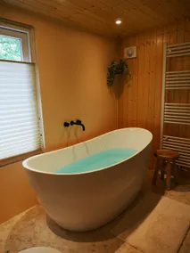 The Sunbird Inn - with bathtub, sauna & wood-burning stove - Image 3