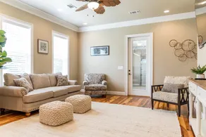 Live the Lakeside life in a 3 bed getaway +dock - Image 3