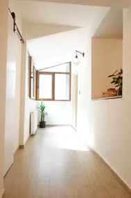 Superb 102m² apartment in a historical building - Image 2