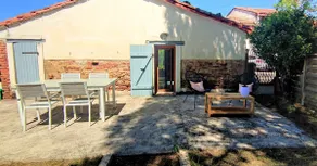 Lauragais Maisonette – garden & parking - Image 2