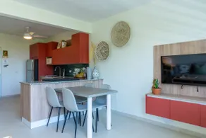 4 Lush Gardens, Pool, Walk to Beach & Restaurants - Image 3