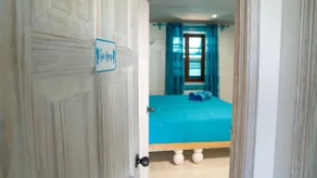 Lovely beachside 1-bed rental unit SEAHORSE - Image 2