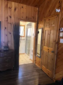 3 Bedroom Lake House with Wood Fireplace - Image 5