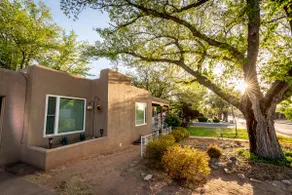 NM TRUE 3Bed + game room- Central UNM / NOB HILL - Image 3