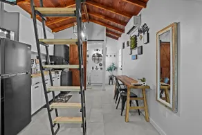 Cozy loft hideaway near Ft. Bliss & I-10 - Image 2