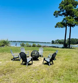WATERFRONT!! **HOT TUB**  3 bedroom Oasis on 2+ acres - Sleeps 8 - Image 3