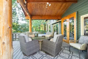 Charming Lakefront Log Cabin - Image 4