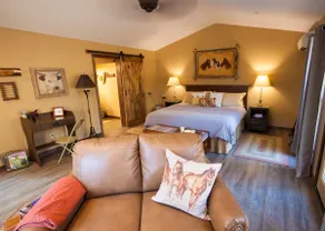 Yosemite Ranch Suite | Hot Tub | Hiking - Image 2