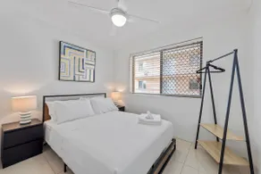 Spacious 3BRM Close to Gabba with Car Park & WiFi - Image 4