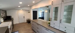 Beautiful 2 Bedroom Home in the Heart of North Bay - Image 3
