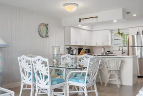 Gorgeous lagoon-front 2BR Townhouse with 2 pools - Image 2