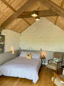 The Snug at Ravenswood - Image 3