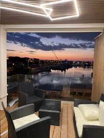 Beautiful duplex with terrace overlooking the harbor/sea - Image 3