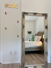 Stylish & Comfy ☀ Close to Beach, Sunny Patio Pkg - Image 4