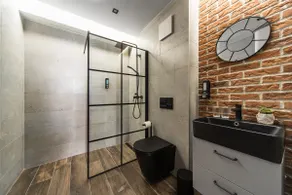 5 - Industrial Apartment - Image 4