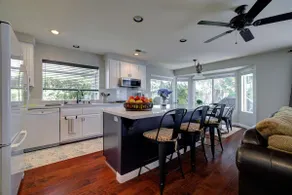 Spacious Home By Legoland, Beach & Botanica - Image 2