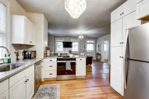 Victorian Manor on Main w 6 beds-10 mins to Lanc - Image 4