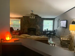 Amazing comfy cabin close to lake! - Image 2