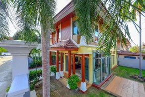 Phuket 3 bed villa Cozy Conv in core location - Image 4