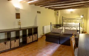 Wine tourism and nature in a cozy cottage - Image 2