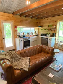 Hudson Berkshire Lake Log Cabin - Image 4