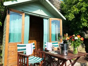 Rose Cottage. Spectacular views and gardens. - Image 2